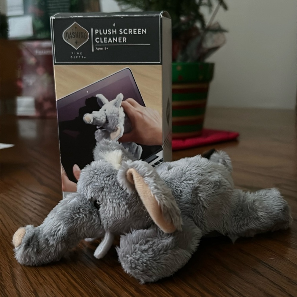 Dashing Plush Screen Cleaner.